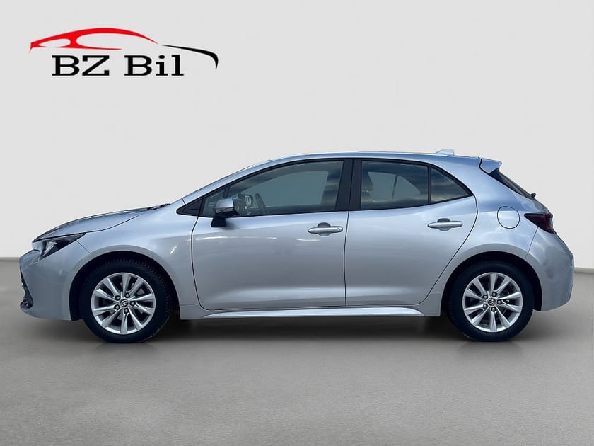 Bild 2 av Toyota Corolla Hybrid e-CVT Active Plus Moms Rattvärme Kamera