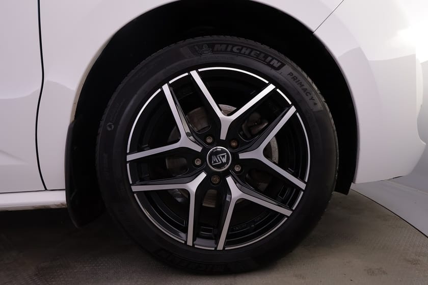 Bild 4 av Volkswagen Multivan eHybrid e-Hybrid 218Hk Dragkrok/7-Sits