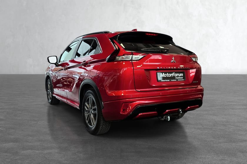 Bilde 4 av Mitsubishi Eclipse Cross PHEV Instyle+/ 4WD/ Skinn/ Takluke/360 Kamera/ H.feste