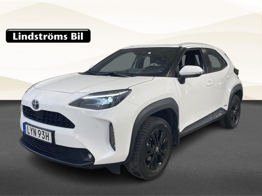 Bild 1 av Toyota Yaris Cross Hybrid AWD-i 1,5 ACTIVE PLUS SOMMAR & VINTERHJUL
