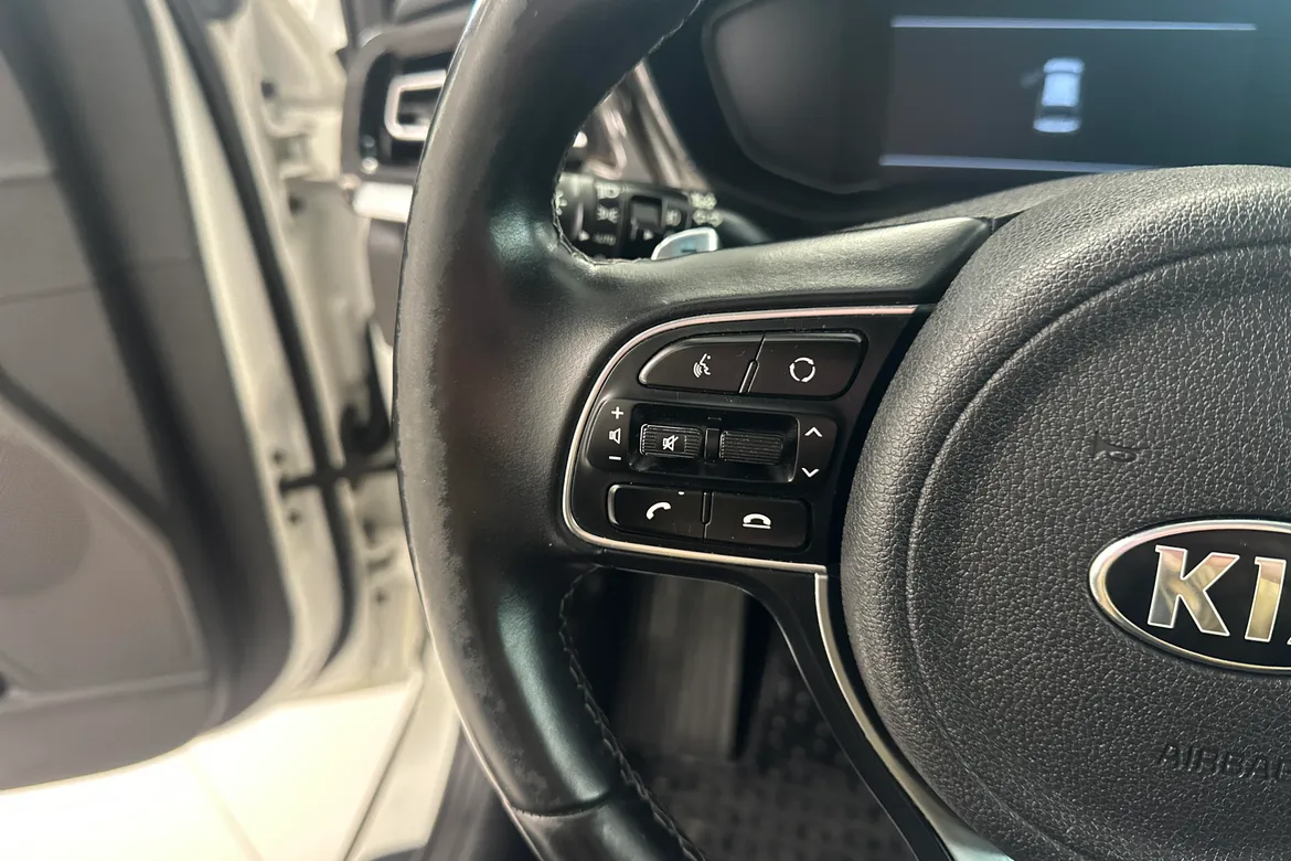 picture of a car