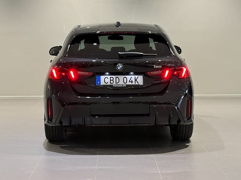 Bild 4 av BMW 120 M Sport Design Backkamera Rattvärme Tonade Rutor 18"