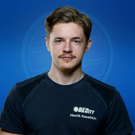 Henrik Kasankin - Mekaniker  