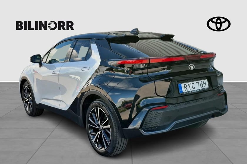 Bild 2 av Toyota C-HR PHEV 2,0 LADDHYBRID FWD EXECUTIVE PREMIERE | VHJUL