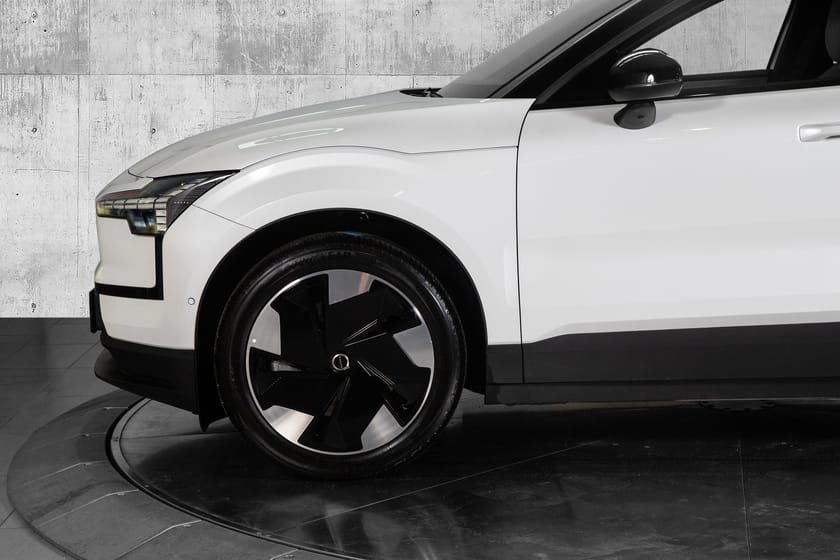 Bilde 5 av Volvo EX30 Twin Motor Performance Ultra. Hengerfeste/Harman Kardon/360 kam/Aktive LED