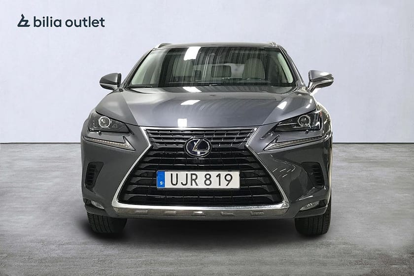 Bild 3 av Lexus NX 300h AWD E-CVT Executive 197hk Navi Drag Backkamera