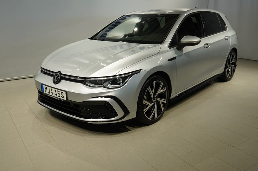 Bild 2 av Volkswagen Golf 1.5 eTSI R-Line / Drag / Kamera MM!