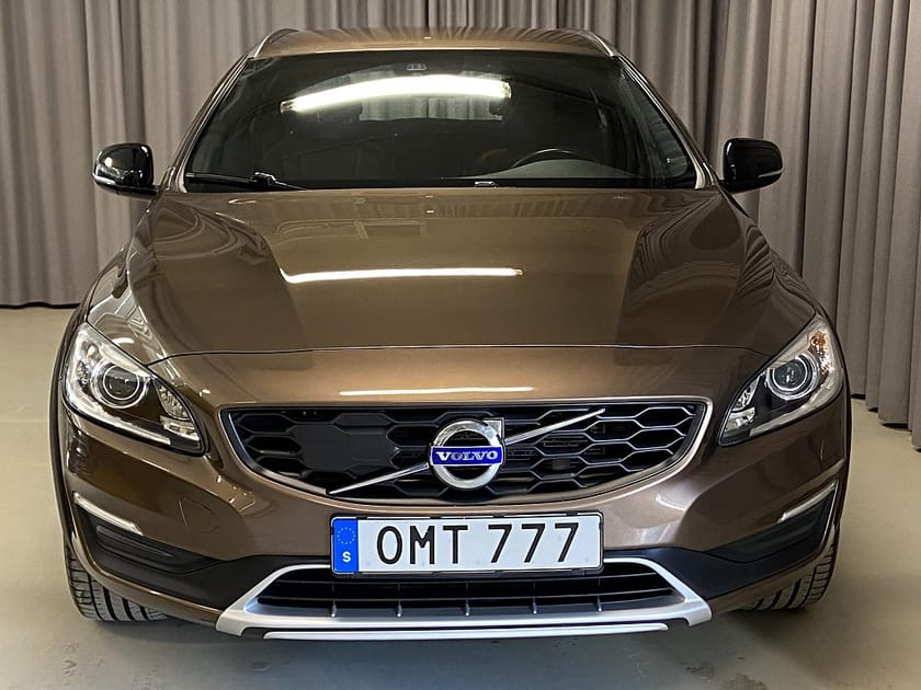 Bild 2 av Volvo V60 Cross Country D4 190hk AWD Geartronic Summum Pvärm Backkamera