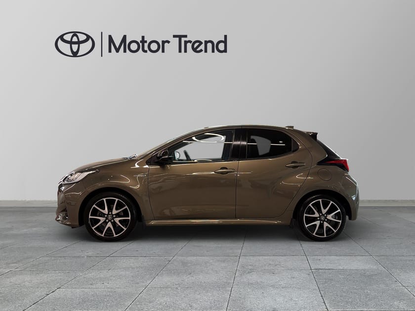 Bild 3 av Toyota Yaris Hybrid CVT STYLE | JBL