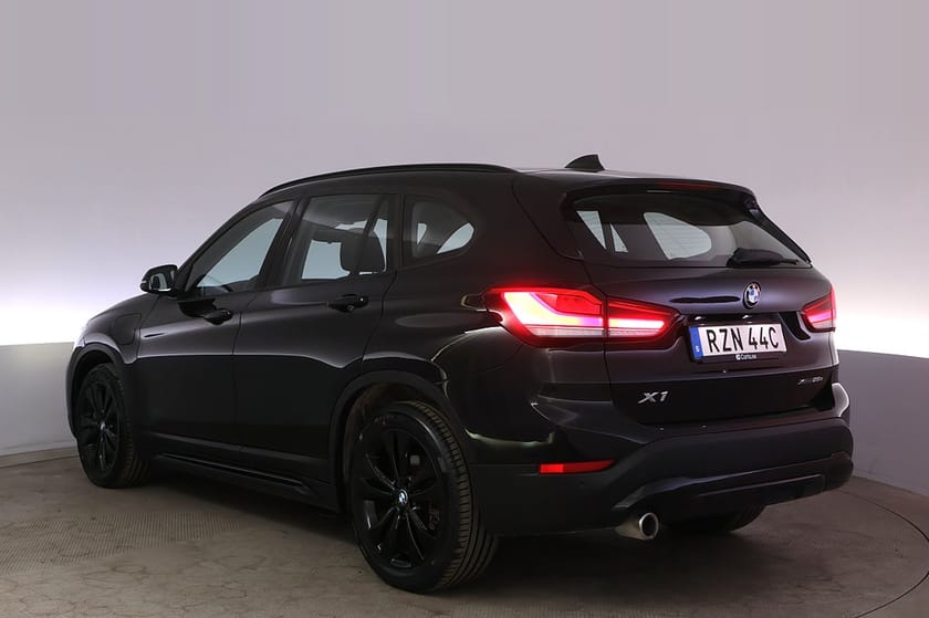 Bild 4 av BMW X1 xDrive25e SportLine Navi HUD Värmare Farthållare