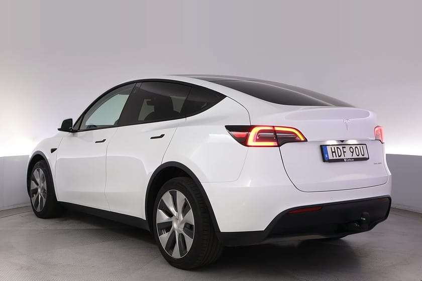 Bild 4 av Tesla Model Y Long Range AWD Autopilot Drag Pano
