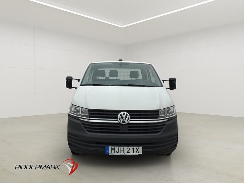 Bild 5 av Volkswagen Transporter Chassi Cab Flakbil Värm 3-Sits Drag CARPLAY Moms