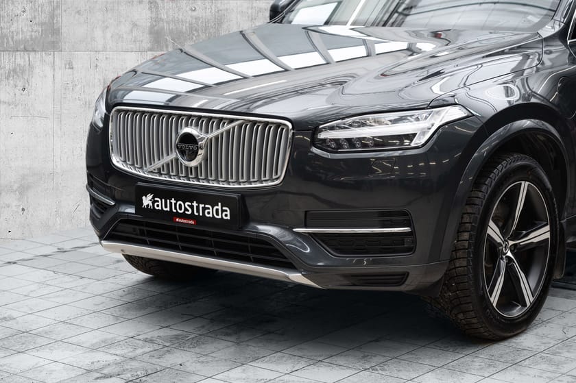 Bilde 2 av Volvo XC90 T8 Inscription - Luftfjæring|Head-up|360|21"|H.feste
