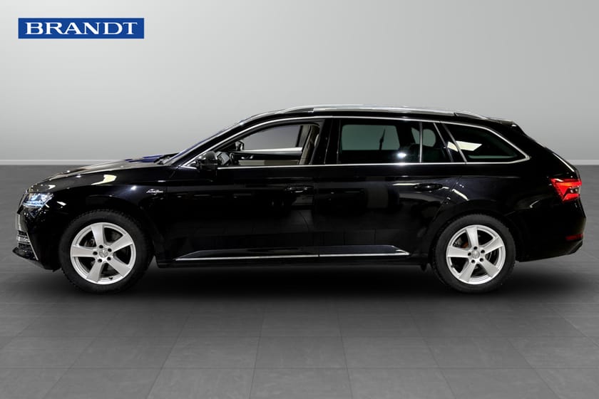 Bild 3 av Škoda Superb iV Kombi 1.4 TSI DSG 218hk