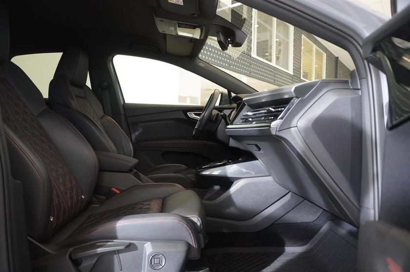 Bild 5 av Audi Q4 50 Sportback e-tron quattro Sportback S-Line Evolution Sonos SE Spec