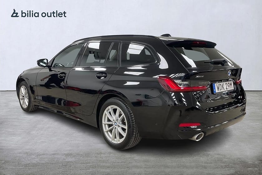 Bild 4 av BMW 320d xDrive Touring 320 190hk / Backkamera Dragkrok Navigation