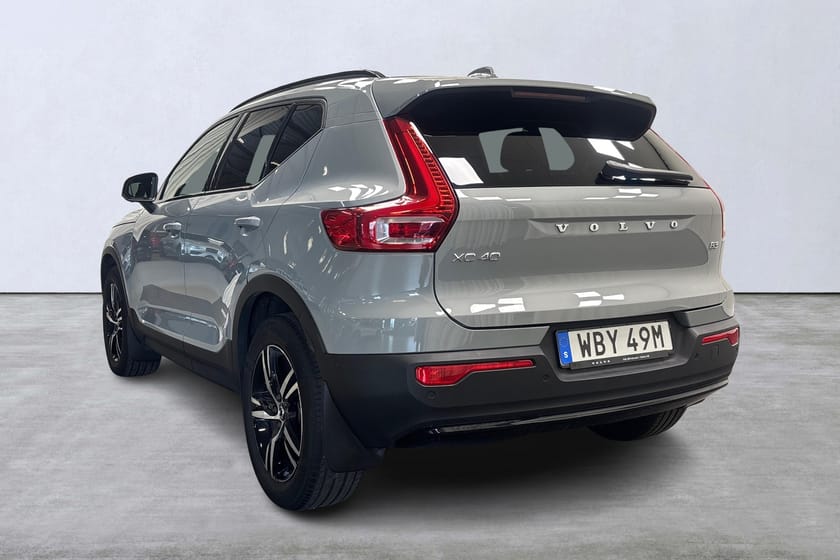 Bild 4 av Volvo XC40 B3 FWD Bensin Plus Dark