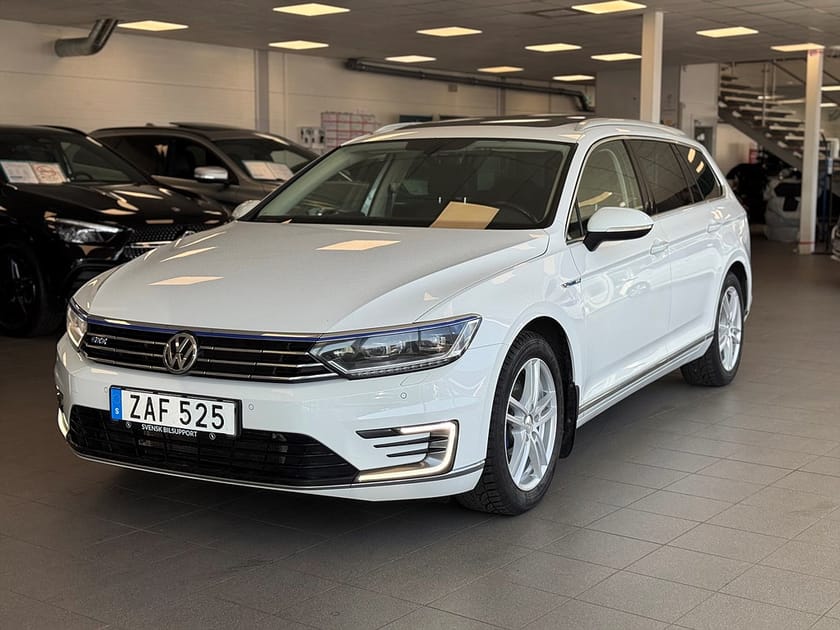 Bild 4 av Volkswagen Passat Variant GTE 1.4 TSI Pano Kamera Drag