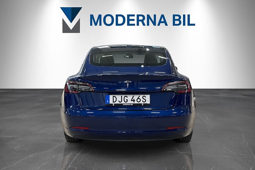 Bild 5 av Tesla Model 3 Standard Range Plus 306hk - Autopilot - Premium - Pano
