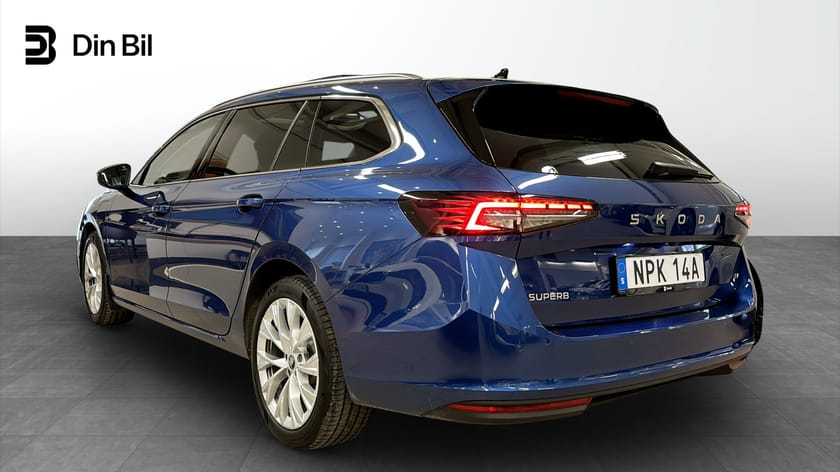 Bild 3 av Škoda Superb iV Kombi | Dragkrok | Panoramaglas