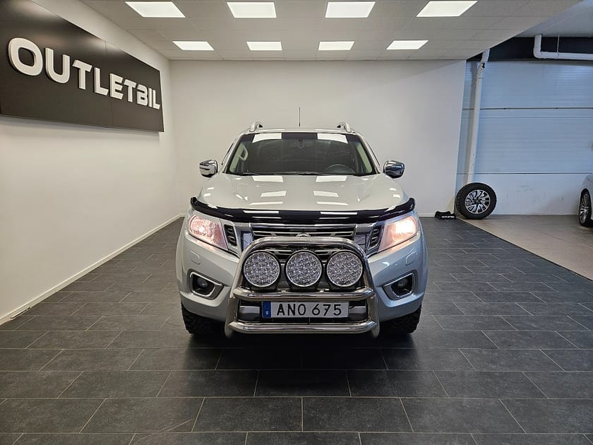 Bild 4 av Nissan Navara Dubbelhytt 2.3 dCi 163hk 4WD 4x4 Kåpa Värmare Drag MOMS