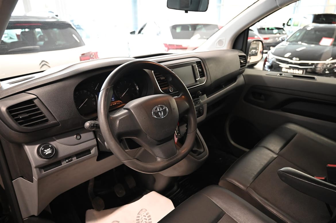Toyota Proace 2.0 D-4D 4x4 Manuell, 6-trinn, 122hk, 2020