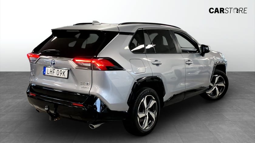 Bild 2 av Toyota RAV4 Plug-in Hybrid E-CVT 306hk X Edition JBL Drag Kamera