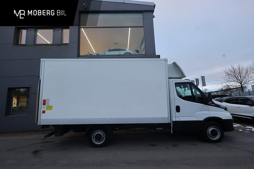 Bild 1 av Iveco Daily 35-140 Chassi Cab 2.3 JTD 136hk Värmare MOMS