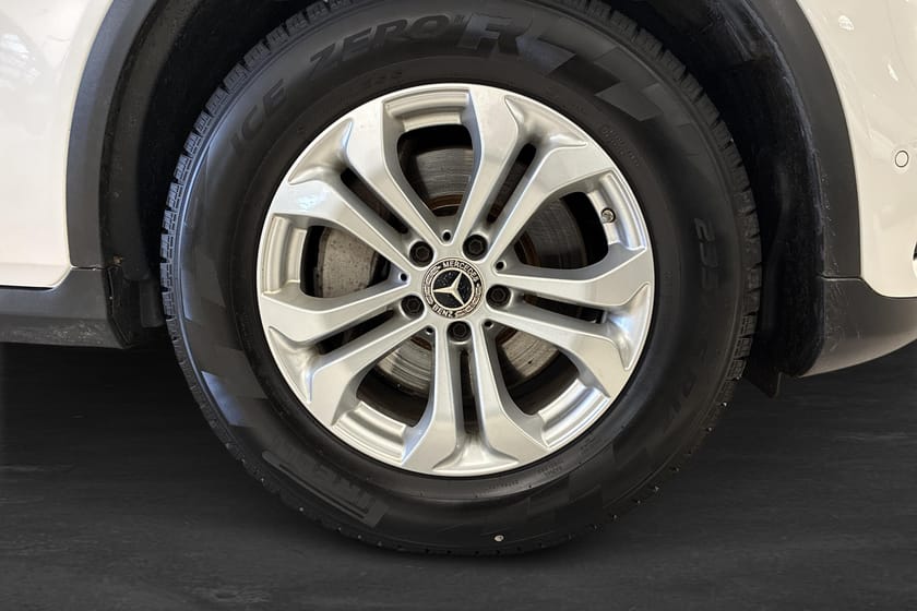 Bild 5 av Mercedes-Benz GLC 220 d 4MATIC / Dragkrok / Värmare