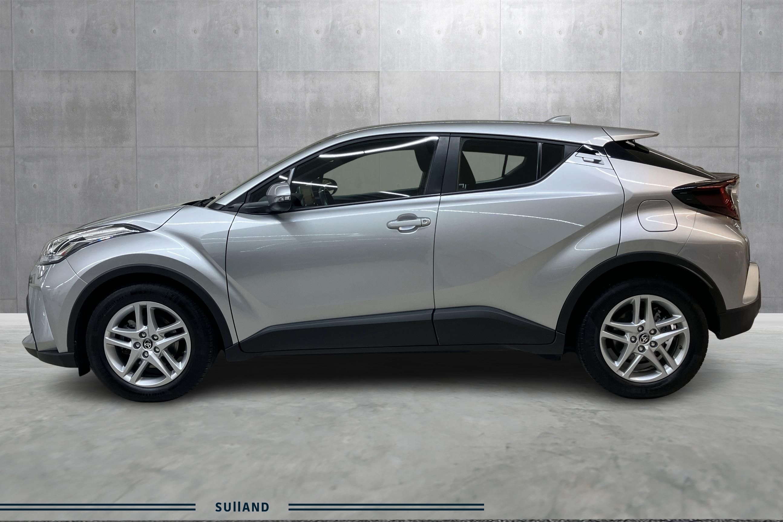 Thumnail bilde 1 av Toyota C-HR Hybrid