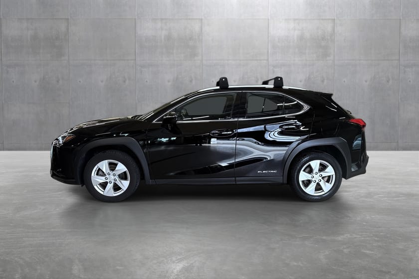Bilde 2 av Lexus UX 300e Premium 311km WLTP skinnseter ++