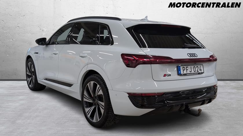 Bild 3 av Audi Q8 55 e-tron quattro S LINE 300,00 KW Selection