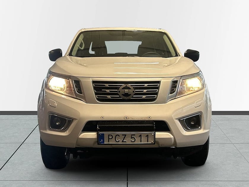 Bild 2 av Nissan Navara Dubbelhytt 2.3 dCi 4WD Kåpa/Motorvärmare/Ledramp