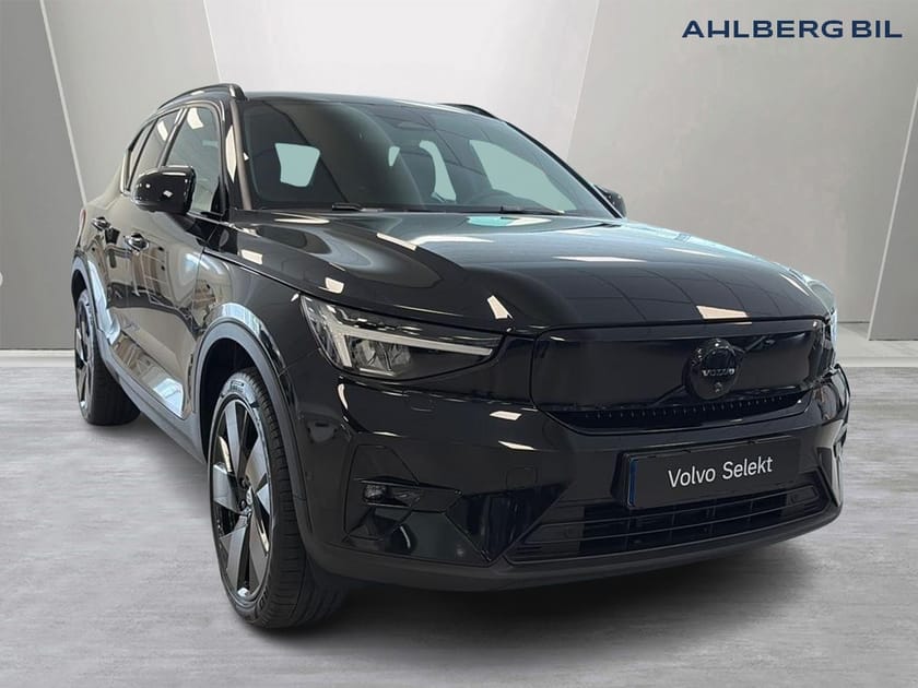 Bild 1 av Volvo EX40 Twin Motor Performance UltraBlackSE, Dragkrok Halvautomatisk, Parkeringskamera 360, Panoramatak, Google Maps, Apple Carplay