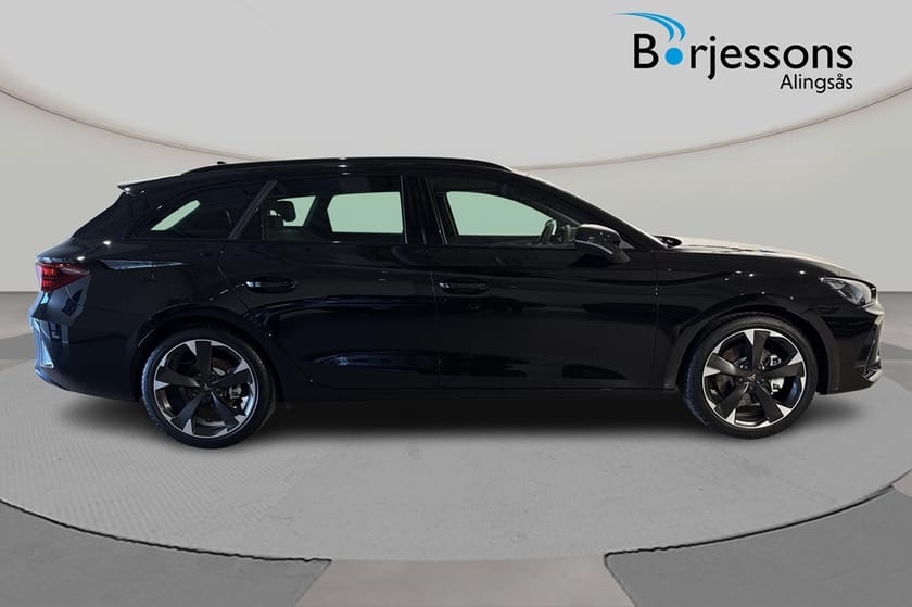 Bild 2 av CUPRA Leon Sportstourer e-Hybrid 204hk Ultimate