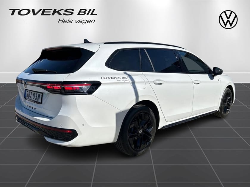 Bild 3 av Volkswagen Passat Variant eHybrid PB   R-LINE 1.5 TSI 272 HK DEMO