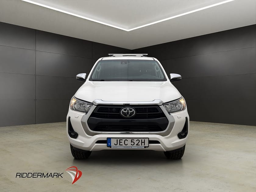 Bild 5 av Toyota Hilux Dubbelhytt Hero 2.4 AWD M/K-Värm Drag B-Kam Diff Kåpa Moms