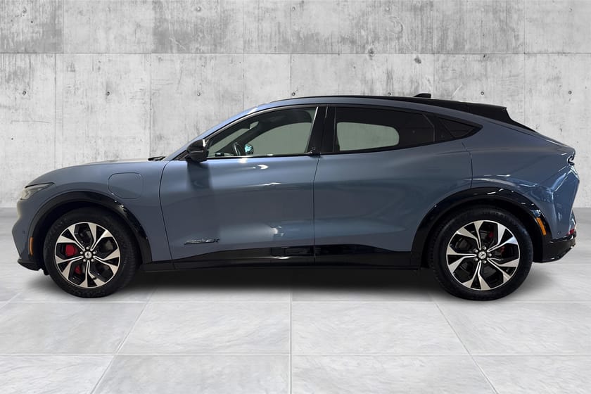Bilde 2 av Ford Mustang Mach-E Long Range Premium RWD/El.seter/360Kamera/Forvarming++