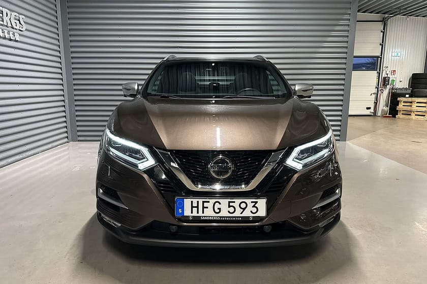 Bild 2 av Nissan Qashqai 1.2 DIG-T Tekna+ 360-kam Pano BOSE Skinn Drag