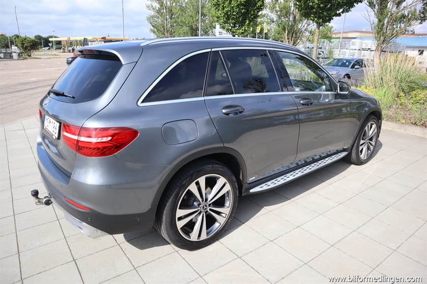 Bild 3 av Mercedes-Benz GLC 220 d 4MATIC 170hk Aut Drag Park.värm Svensksåld