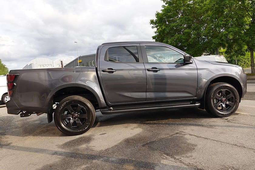 Bild 3 av Isuzu D-Max Crew Cab XRX |4219:-skatt| 3.595:-/mån Facelift | OMG LEV
