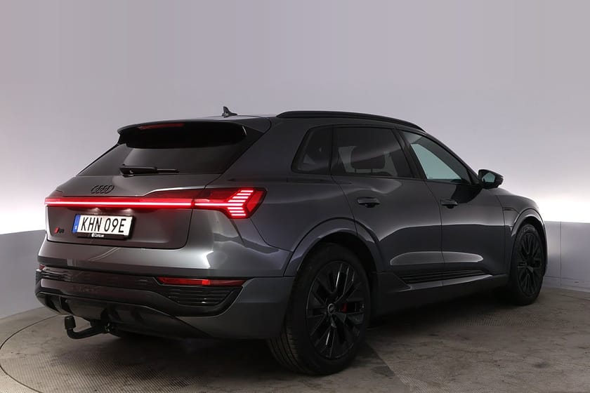 Bild 5 av Audi Q8 55 e-tron quattro S-line Pano 360 B&O Elstol Drag