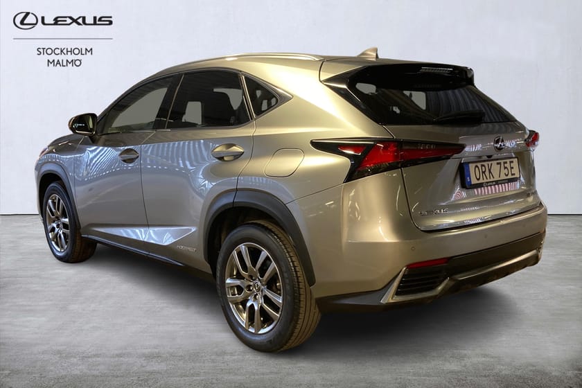 Bild 2 av Lexus NX 300h AWD Executive Skinn Elstol B-Kamera