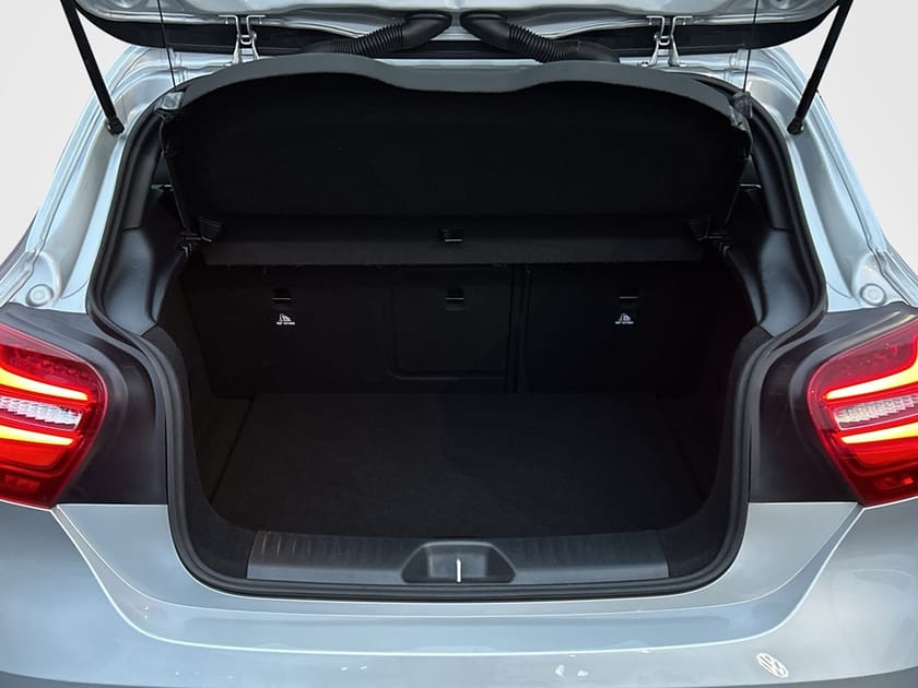 Bild 5 av Mercedes-Benz A 180 d Backkamera Drag 109hk  Automat