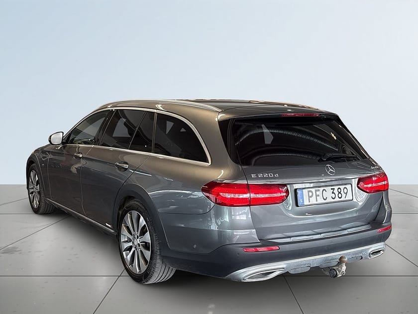 Bild 5 av Mercedes-Benz E 220 d 4MATIC All-Terrain Burmester/Drag/Kamera/MoK/Navi
