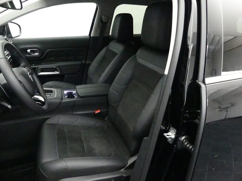 Bild 5 av Citroën C5 Aircross 1.2 SHiNE Navi B-Kamera