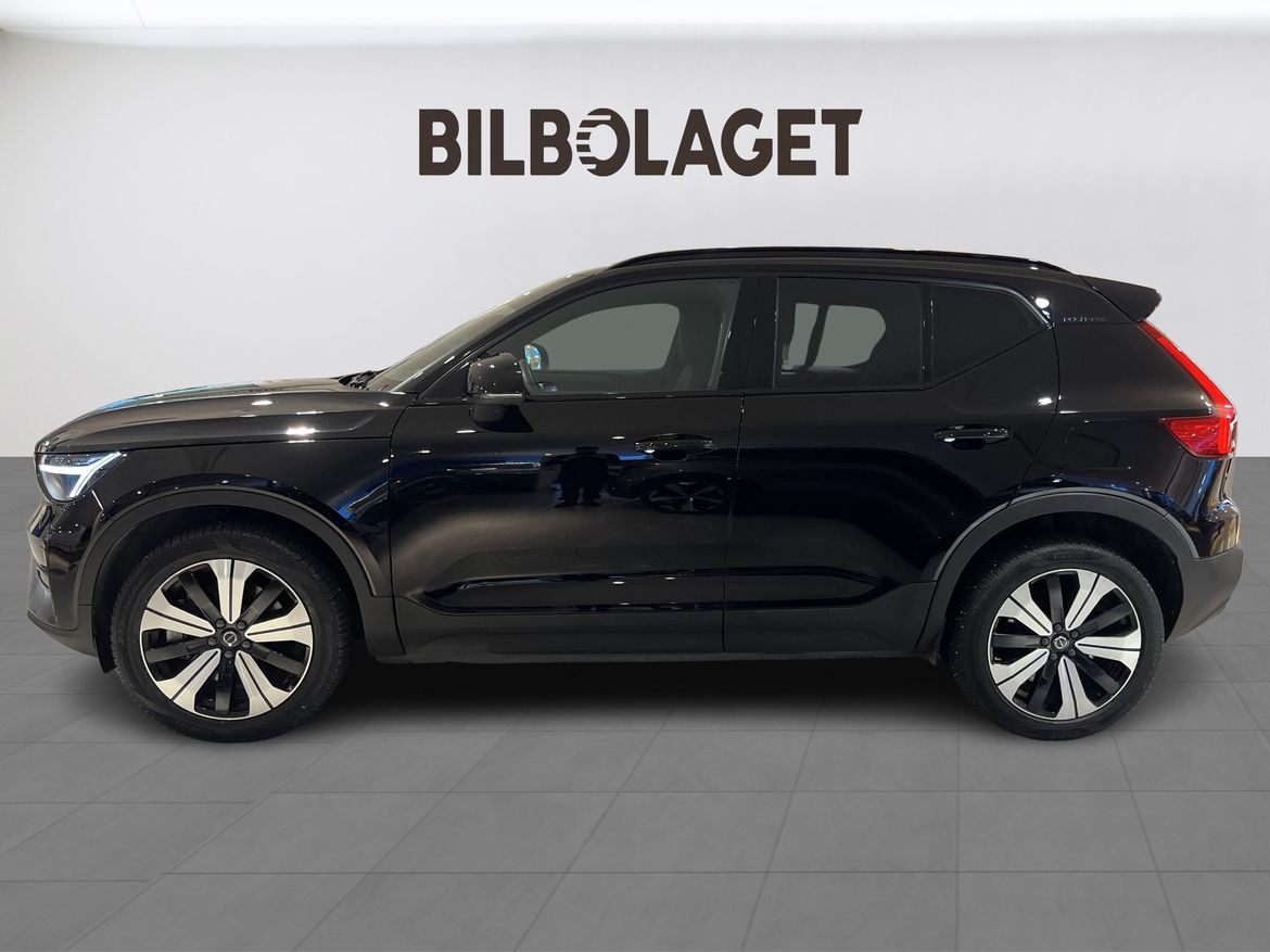 Volvo XC40 2023 - miniatyr 2