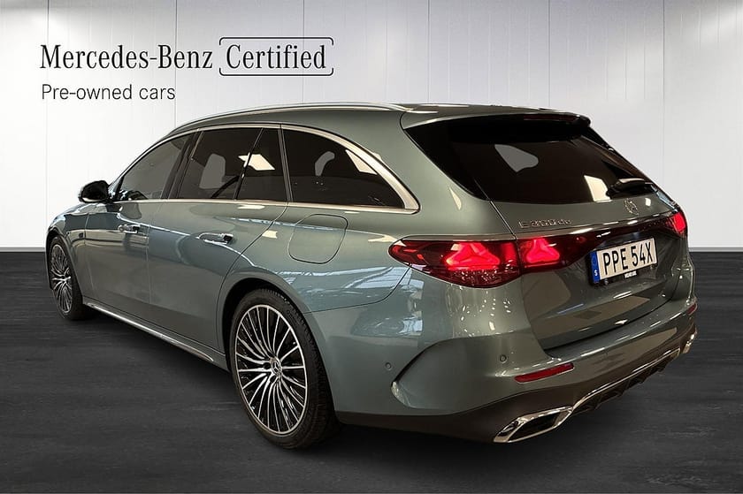 Bild 4 av Mercedes-Benz E 300 d e 4MATIC T de 4-Matic AMG Premium Distronic Drag