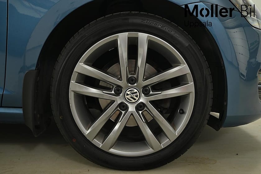 Bild 3 av Volkswagen Golf 1.2 TSI 110hk, Motorvärmare, Pluspaket