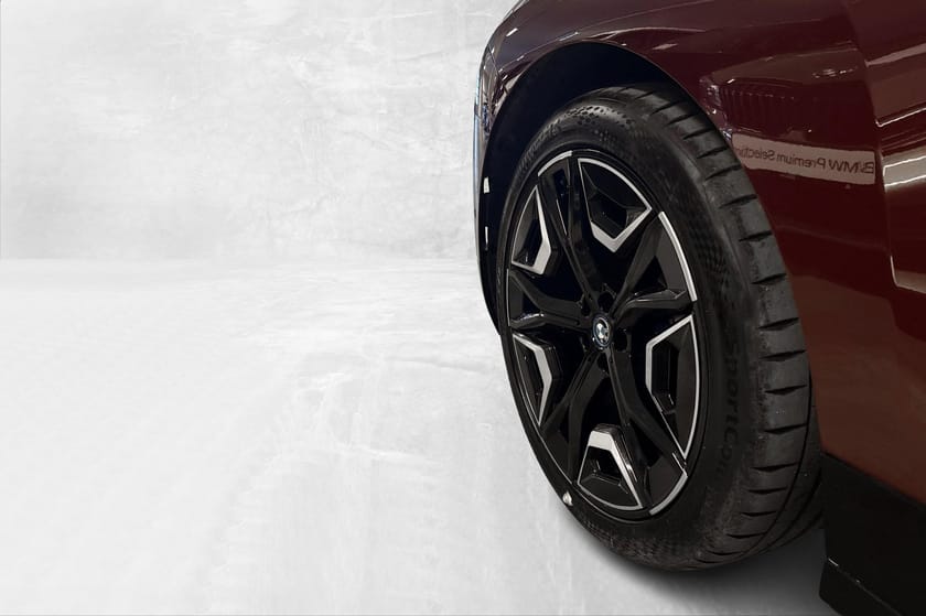 Bilde 2 av BMW iX xDrive50 FullyCharged Pano, LaserLys, H/K, SoftClose